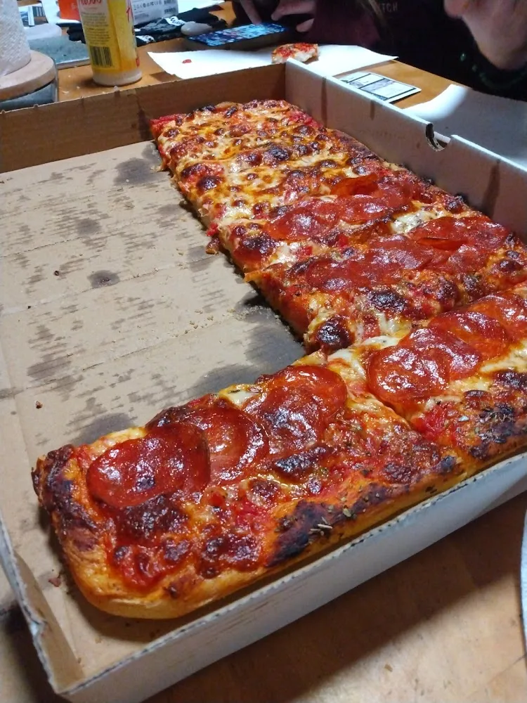 Large Pizza Square Half Pepperoni